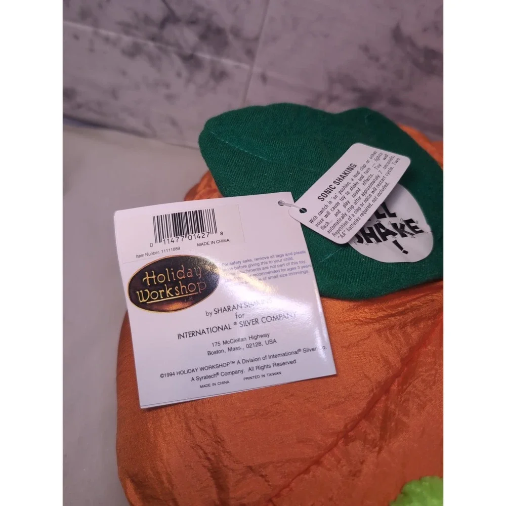 Vintage International Silver Co Parachute Pumpkin Plush Halloween 12